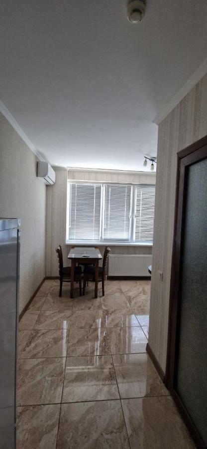 Tecuci Apartment In The Center 基希讷乌 外观 照片